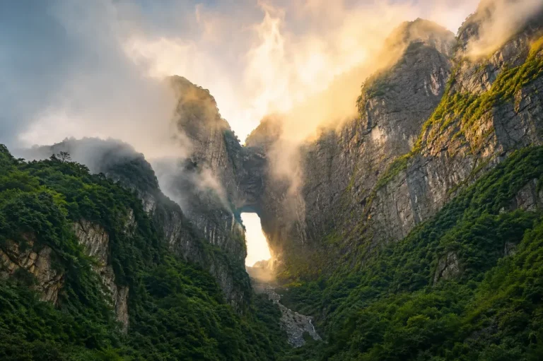 Tianmen Cave natural arch at Tianmen Mountain Zhangjiajie, the defining feature of this Tianmen Mountain guide